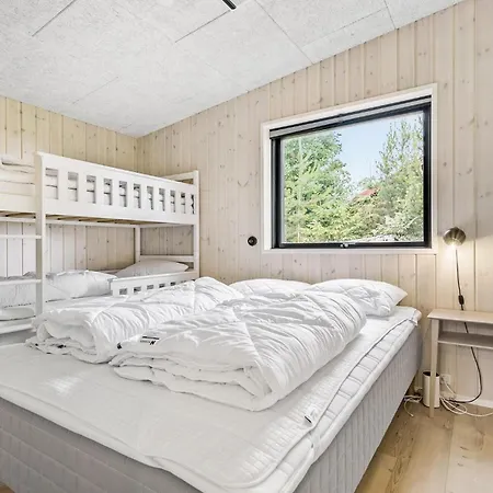 3 Bedroom Pet Friendly In Holiday home *