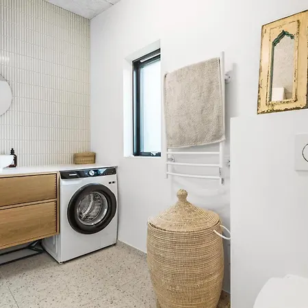 3 Bedroom Pet Friendly In Glesborg