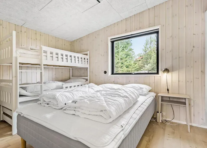 3 Bedroom Pet Friendly In Дом отдыха *